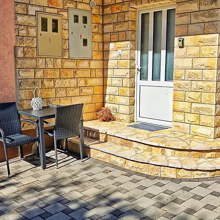 Family Jelavic Apartment Vrgorac